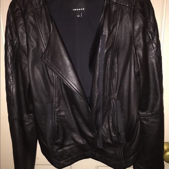 Black leather jacket by TROUVE - Picture 2 of 7